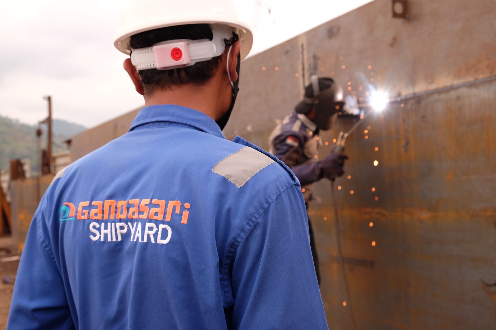 Tim Gandasari Shipyard Bekerja Sama
